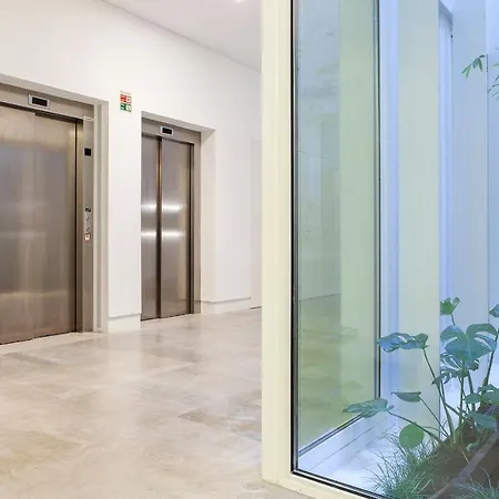 Modern One Bedroom Flat With Kitchen By Lovelystay * Lisbon